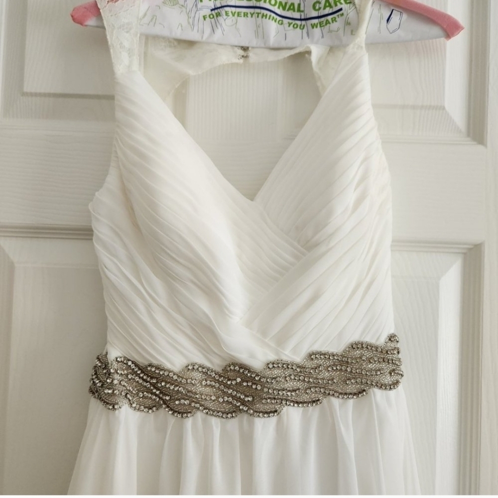 Elegant White Lace Trim Dress - Picture 9 of 12